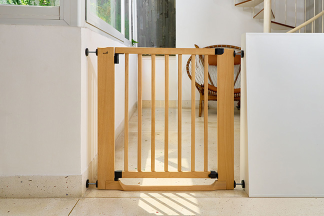 Automatischer Schließmechanismus Holz