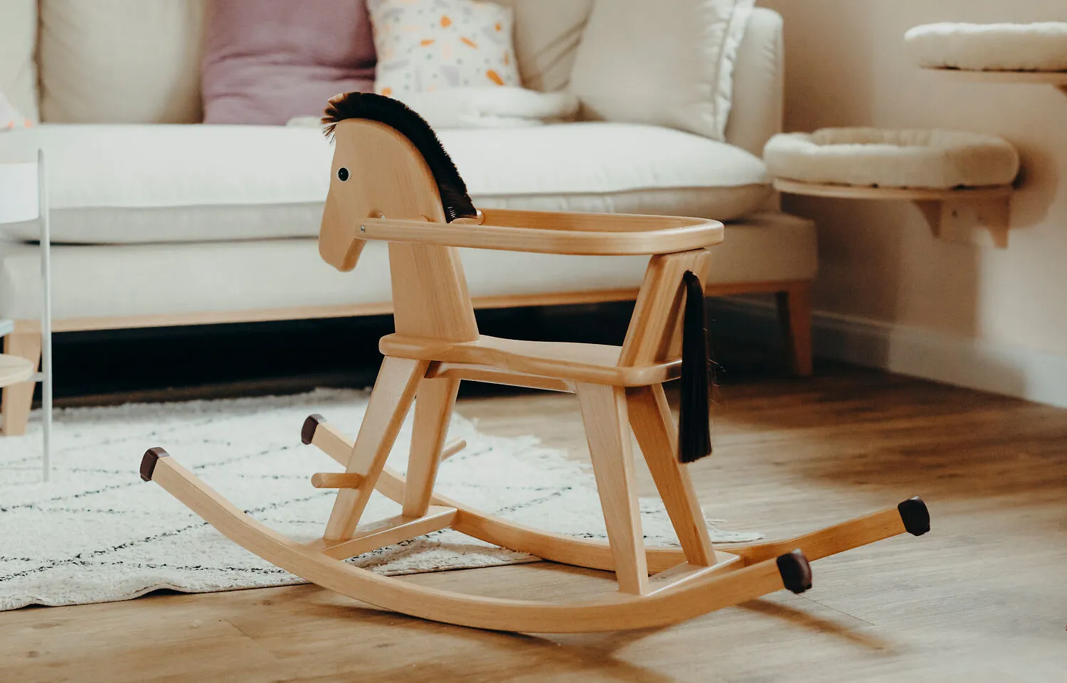 Schaukelpferd – Ein zeitloses Must-have für jedes Kinderzimmer