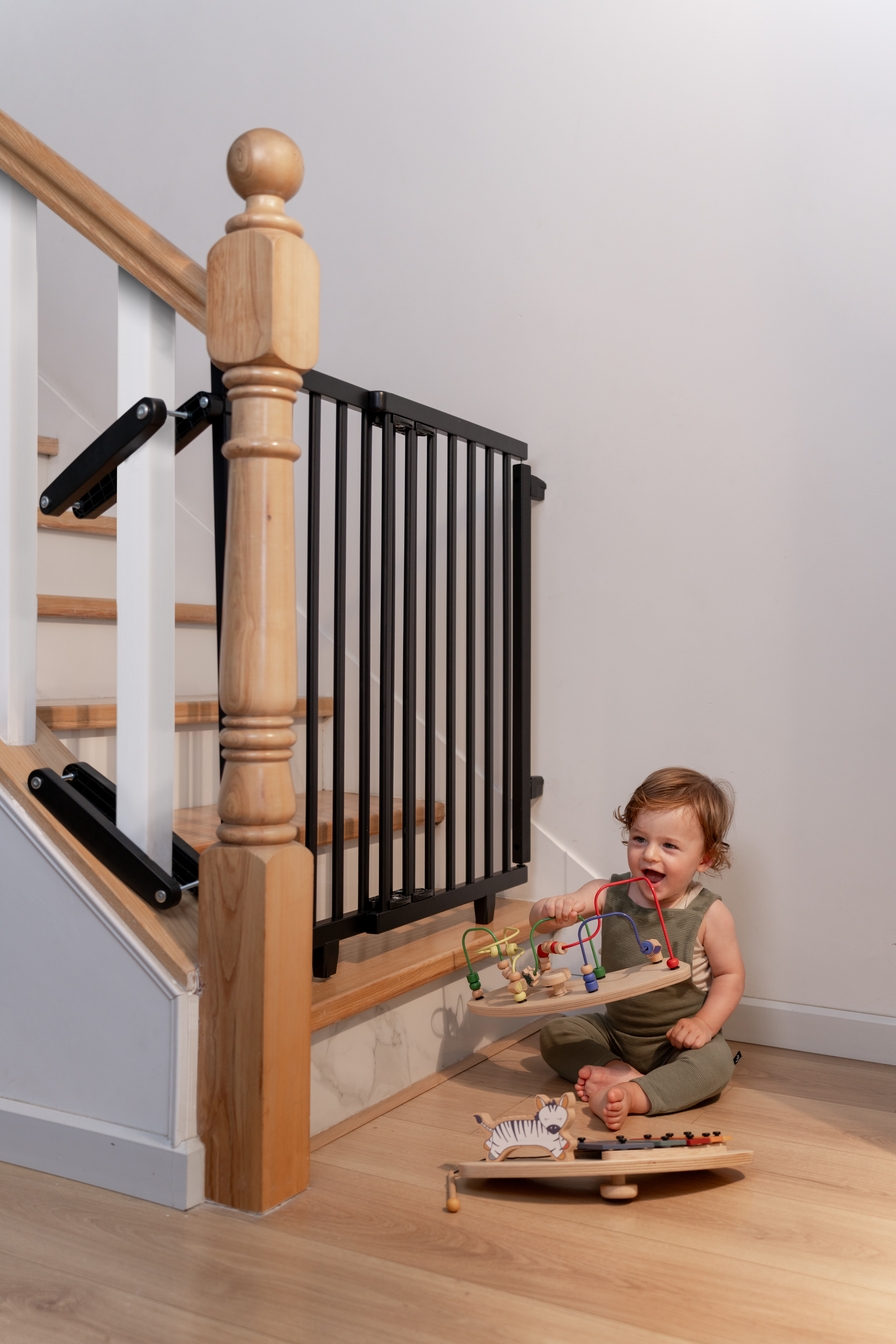 Treppenschutzgitter 2733+ für Öffnungen von 67 cm - 95 cm aus Holz Treppenschutzgitter 2733+ für Öffnungen von 67 cm - 95 cm aus Holz