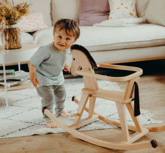 Die ersten Zähne kommen: Was Babys jetzt hilft