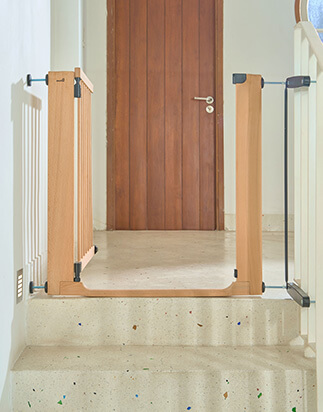 Treppenschutzgitter Holz am Treppenbereich