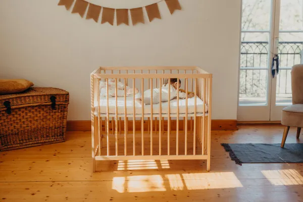 Laufgitter Sarah gepolsterter Boden Detail